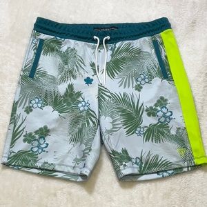 Guess “Hibiscus Oasis” Shorts NWT